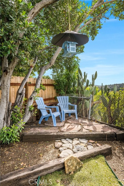 Detail Gallery Image 6 of 50 For 24308 Shrewsbury, West Hills,  CA 91307 - 4 Beds | 3 Baths