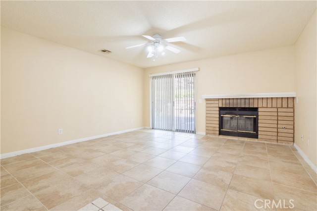 Detail Gallery Image 10 of 25 For 37255 E 28th, Palmdale,  CA 93550 - 3 Beds | 2 Baths
