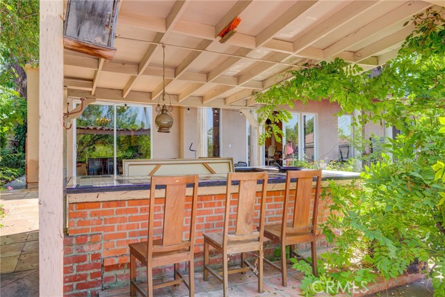 22349 Dolorosa Street, Woodland Hills CA: https://media.crmls.org/medias/2acaf207-6306-444e-8680-ea3af2e85c9d.jpg