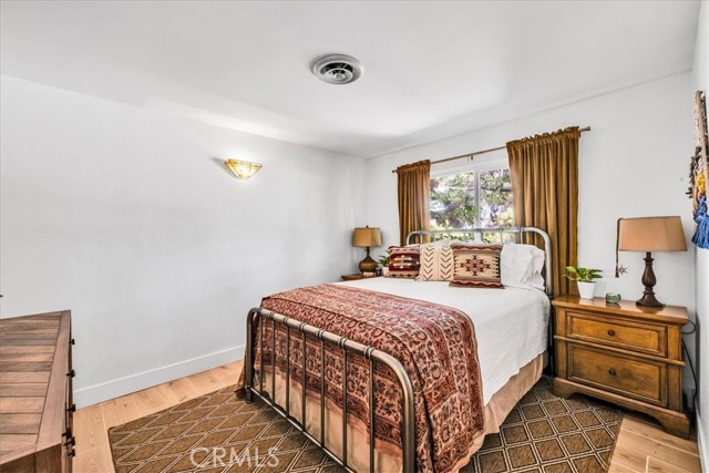 9124 Joshua Lane, Yucca Valley CA: https://media.crmls.org/medias/2acb57c2-d6da-4a00-b993-0c26b5c436b2.jpg