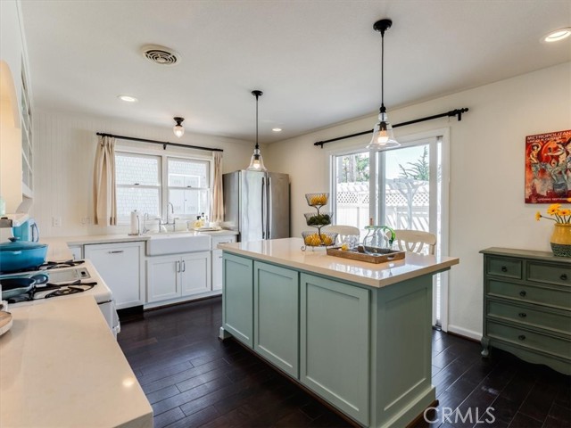 Detail Gallery Image 9 of 66 For 495 Bristol St, Cambria,  CA 93428 - 3 Beds | 2/1 Baths