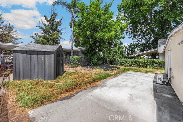 1003 Stevenson Street, Colton CA: https://media.crmls.org/medias/2acc8ba1-48c5-481c-a58e-4c01835aa234.jpg