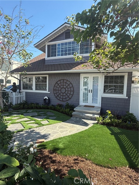 437 Cypress Drive, Laguna Beach CA: https://media.crmls.org/medias/2acd21dc-9231-4878-bfc2-df56aa1f6c59.jpg