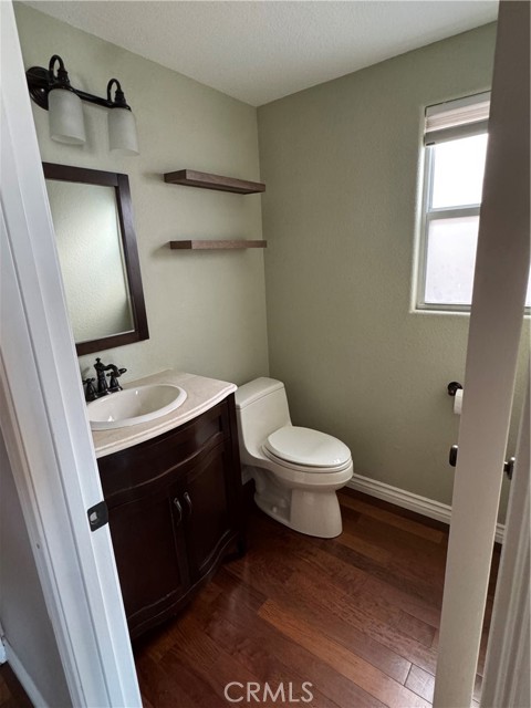 Detail Gallery Image 8 of 15 For 10249 Southridge Dr, Rancho Cucamonga,  CA 91737 - 3 Beds | 2/1 Baths