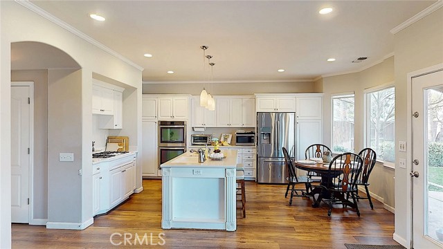 223 Vintage Drive, Turlock CA: https://media.crmls.org/medias/2ace2791-89a7-4447-a6d4-26371df64614.jpg
