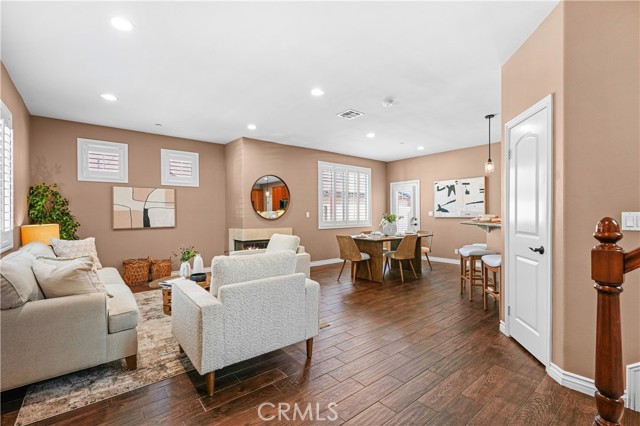 Image 7 of 33 For 8643 Belmont