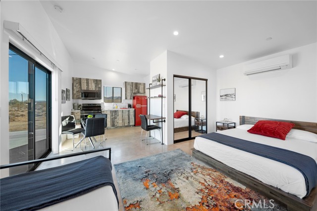 Detail Gallery Image 2 of 7 For 4520 Lookout, Landers,  CA 92285 - 1 Beds | 1 Baths