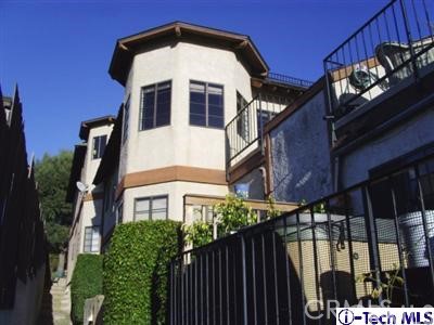 506 Helberta, Redondo Beach, California 90277, 2 Bedrooms Bedrooms, ,2 BathroomsBathrooms,Residential,Sold,Helberta,12120399