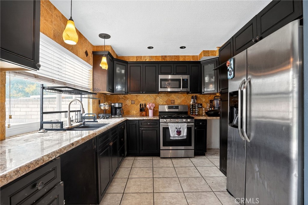 MLS #SR25228390 image #6