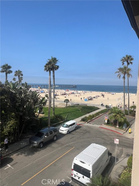 15 15th Street, Hermosa Beach, California 90254, 2 Bedrooms Bedrooms, ,1 BathroomBathrooms,Residential,Sold,15th,SB24145161