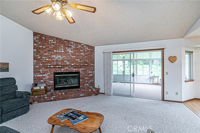 Detail Gallery Image 4 of 25 For 864 Sunshine Ct, Santa Maria,  CA 93455 - 3 Beds | 2 Baths
