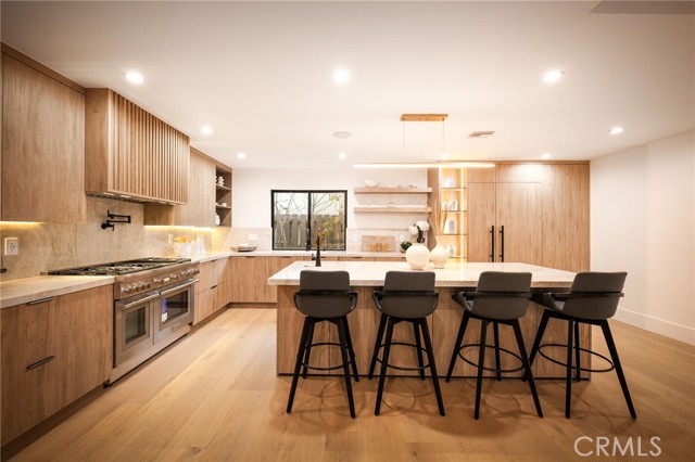 18839 La Amistad Place, Tarzana CA: https://media.crmls.org/medias/2ad2340c-c63b-495c-bc3f-b540ec0687d8.jpg