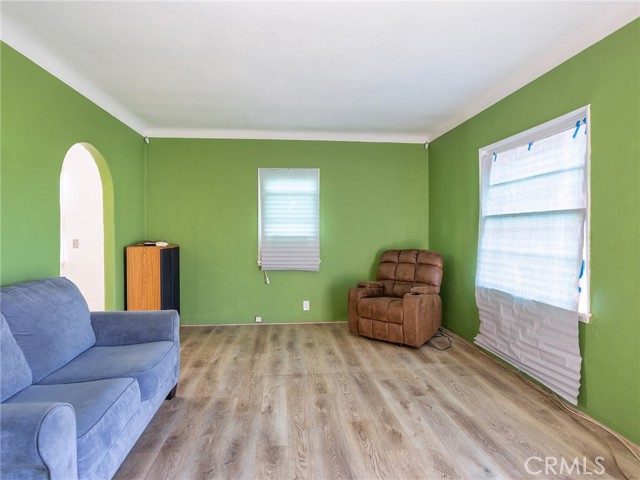 Detail Gallery Image 12 of 28 For 934 N Kenwood St, Burbank,  CA 91505 - 2 Beds | 1 Baths