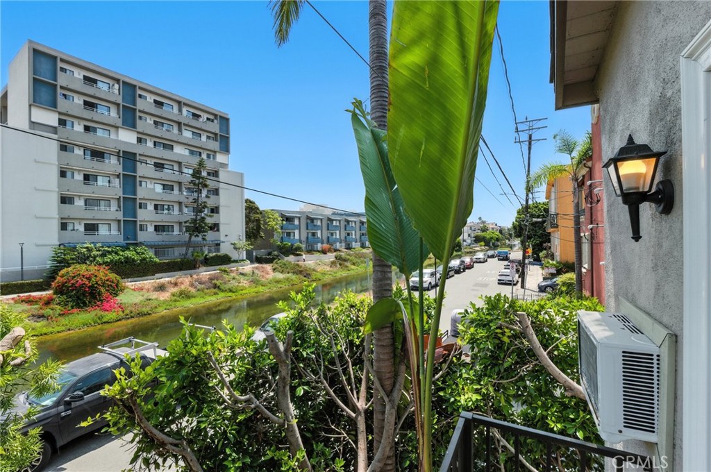 MLS #SB25094563 img 37