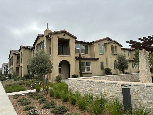 Detail Gallery Image 3 of 21 For 4011 E Coronado Privado, Ontario,  CA 91761 - 3 Beds | 2/1 Baths