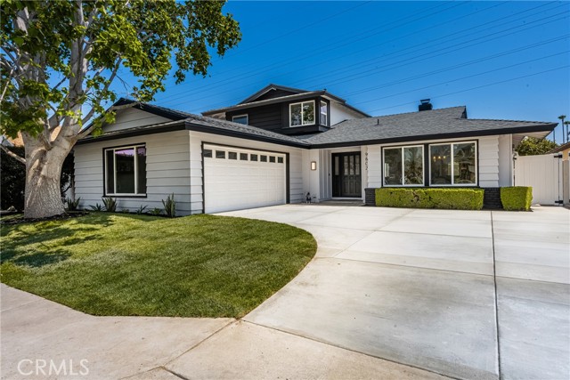 9802 Effingham Drive, Huntington Beach CA: https://media.crmls.org/medias/2ad416c4-c5f0-4f3c-a9da-c83532d1a37a.jpg