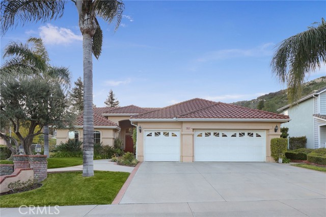 24632 Stagg Street, West Hills CA: https://media.crmls.org/medias/2ad44a83-671e-4edf-ae50-9d69c256a8c3.jpg