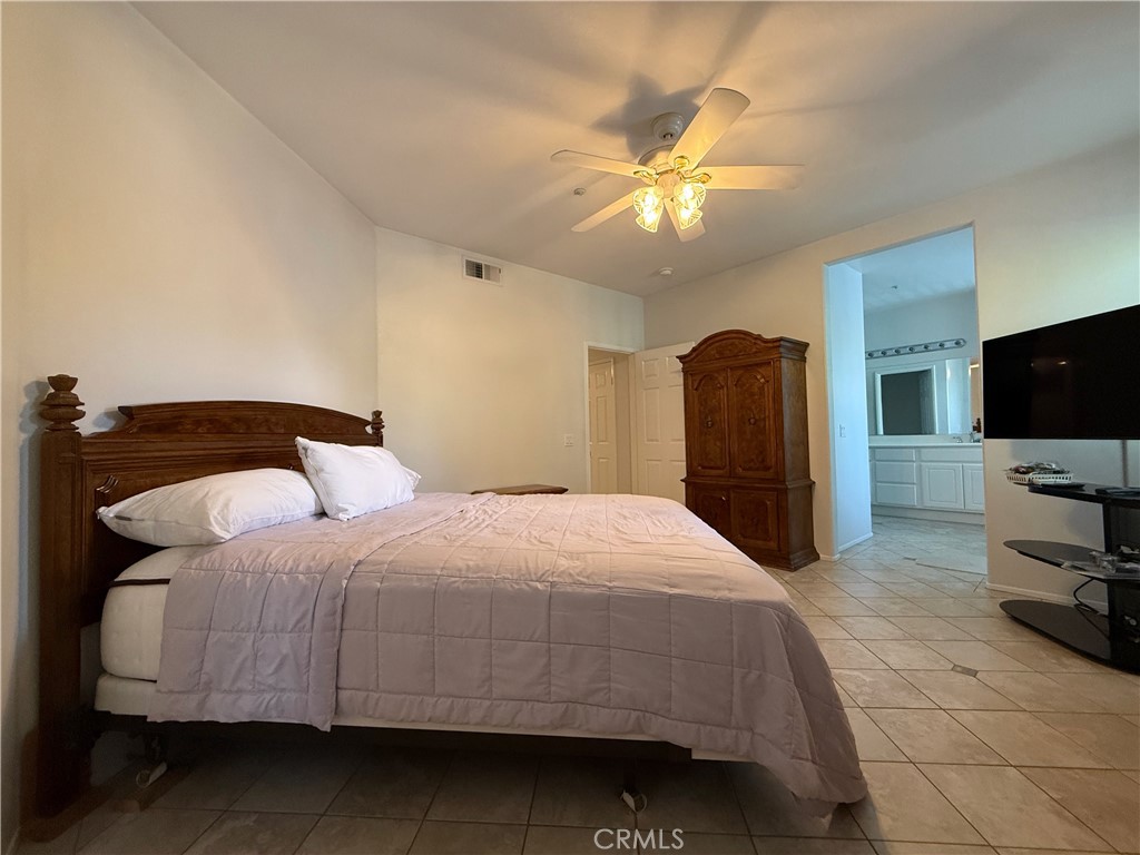 MLS #OC25227952 image #10