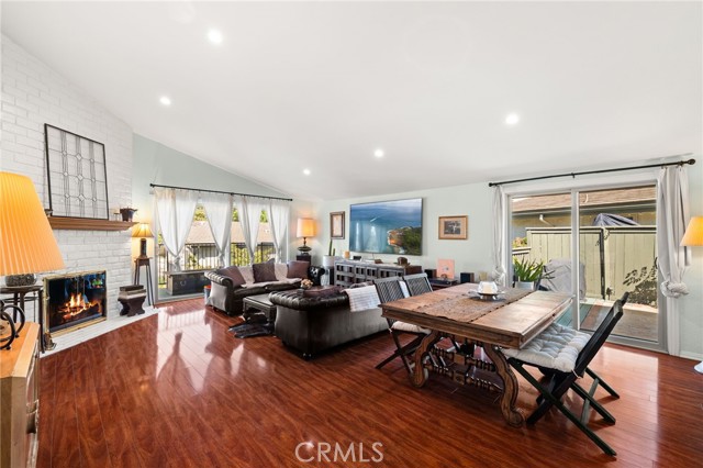 Detail Gallery Image 12 of 42 For 2411 E Greenview Dr, Glendora,  CA 91741 - 2 Beds | 2/1 Baths