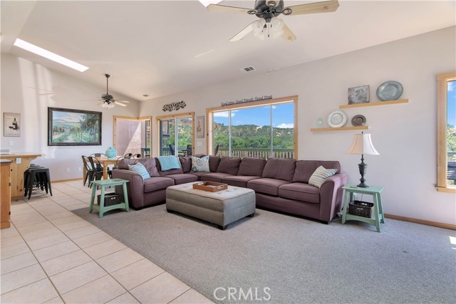 Detail Gallery Image 4 of 30 For 2438 Stern Deck, Bradley,  CA 93426 - 3 Beds | 2 Baths