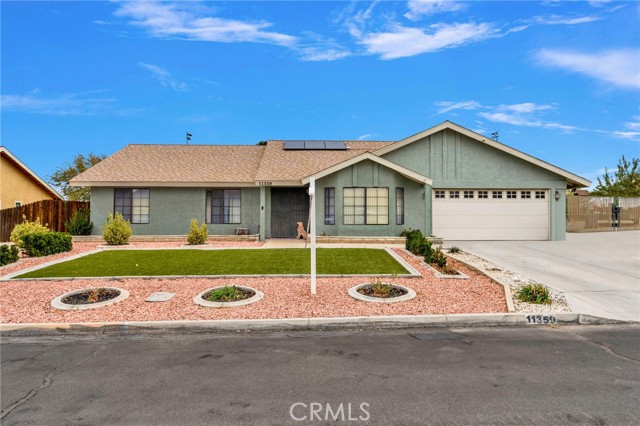 11359 Courtside, Victorville CA: https://media.crmls.org/medias/2ada7dd5-b3ea-4ee8-8c65-4e46ea5de369.jpg