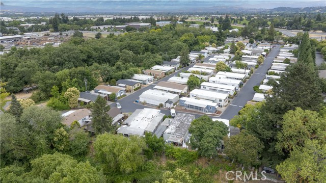 5250 Whispering Creek Drive, Santa Rosa CA: https://media.crmls.org/medias/2ada86a6-5930-4d0f-9ecd-0efb64106b42.jpg