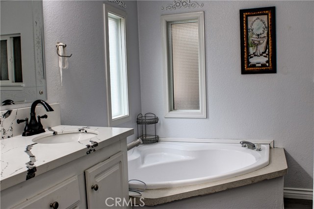 Detail Gallery Image 29 of 45 For 1550 Rimpau #1,  Corona,  CA 92881 - 3 Beds | 2 Baths