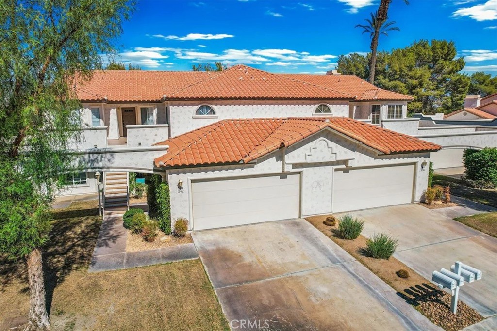 344 Vista Royale Drive