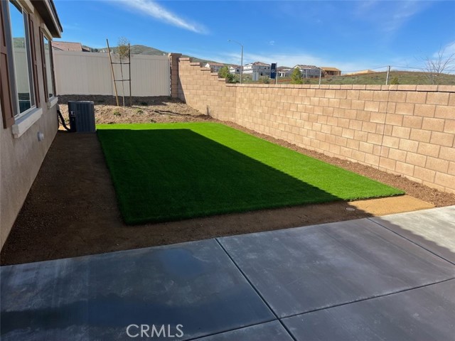 Detail Gallery Image 11 of 12 For 25340 Summer Creek Dr, Menifee,  CA 92586 - 3 Beds | 2 Baths