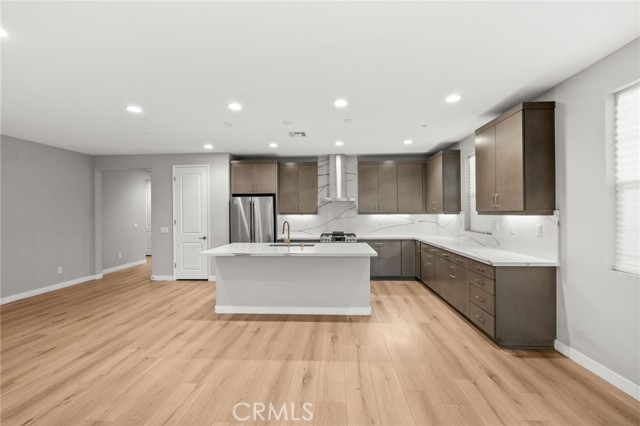 Image 21 of 60 For 431 Daniella Way