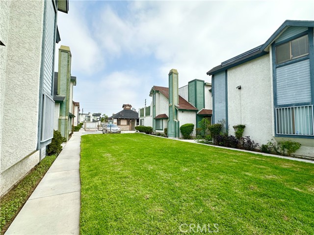 Detail Gallery Image 26 of 27 For 13532 Francisquito, Baldwin Park,  CA 91706 - 2 Beds | 2/1 Baths