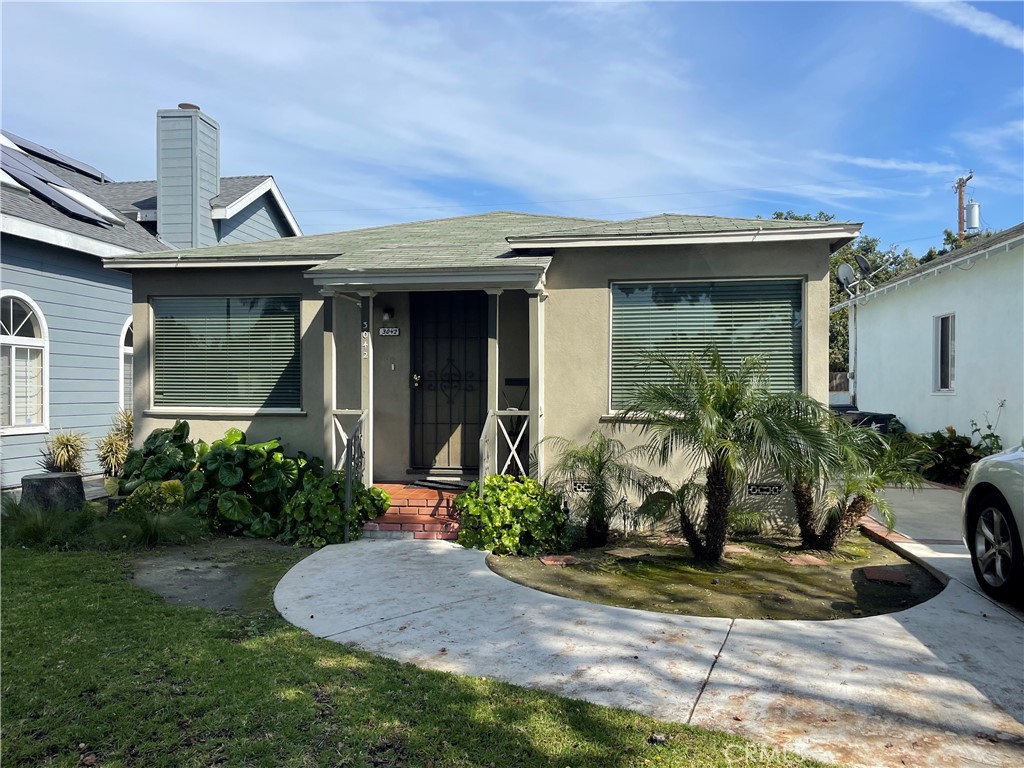 3042 Chestnut Avenue, Long Beach, CA 90806