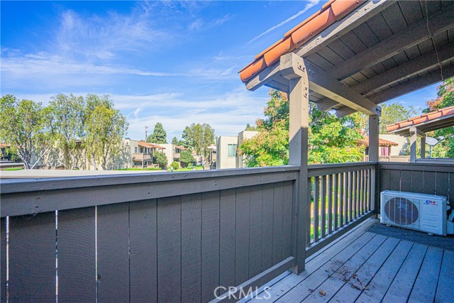 Detail Gallery Image 14 of 22 For 1345 Cabrillo Park Dr #K12,  Santa Ana,  CA 92701 - 1 Beds | 1 Baths