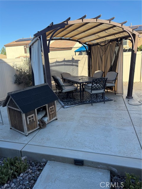 Detail Gallery Image 3 of 4 For 1120 Regala St, Perris,  CA 92571 - 5 Beds | 4 Baths