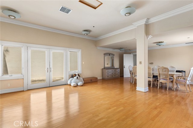 10219 Sunrise Lane, North Tustin CA: https://media.crmls.org/medias/2addf7a3-d1e0-4074-b515-6ed92583ab26.jpg