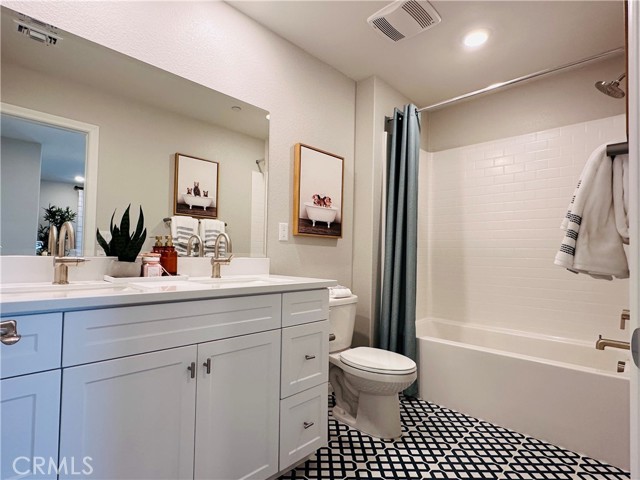 Detail Gallery Image 9 of 16 For 3975 E Carmel Privado, Ontario,  CA 91761 - 3 Beds | 2/1 Baths