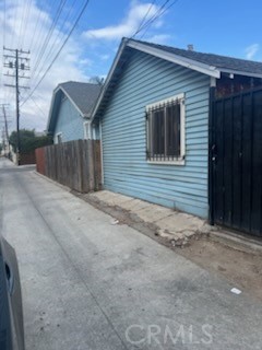 MLS #OC25017922 img 4