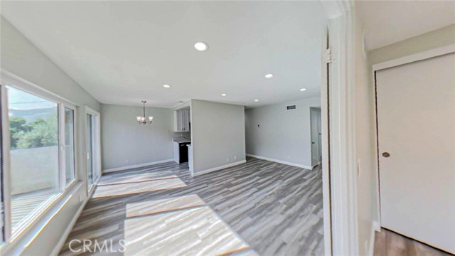 Detail Gallery Image 4 of 24 For 4515 Ramona Ave #2,  La Verne,  CA 91750 - 2 Beds | 1 Baths