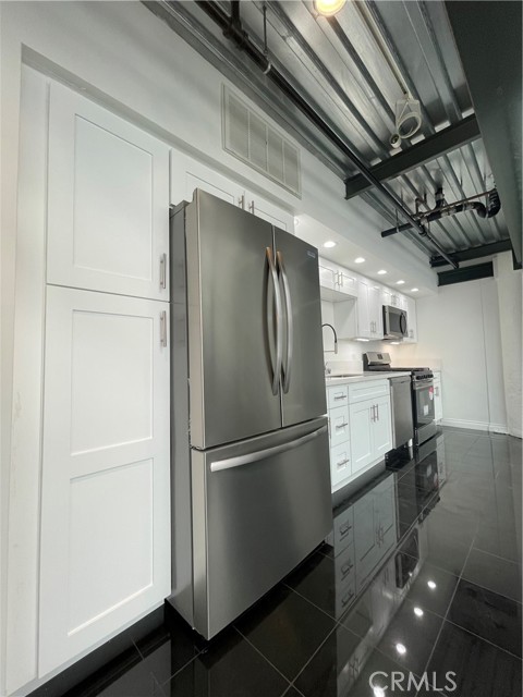 Detail Gallery Image 2 of 75 For 420 S San Pedro St #102,  Los Angeles,  CA 90013 - 2 Beds | 1/1 Baths