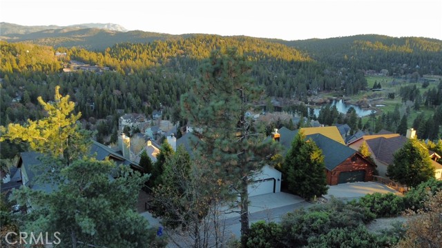 Detail Gallery Image 6 of 11 For 935 Sonoma Dr, Lake Arrowhead,  CA 92352 - – Beds | – Baths