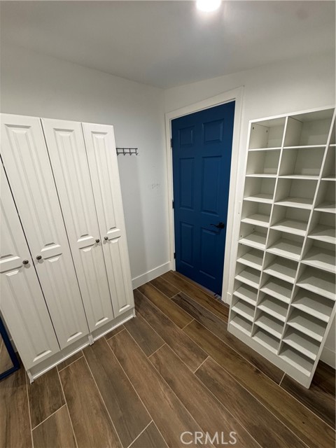 Detail Gallery Image 10 of 17 For 6439 1/2 Graves Ave, Lake Balboa,  CA 91605 - 0 Beds | 1 Baths