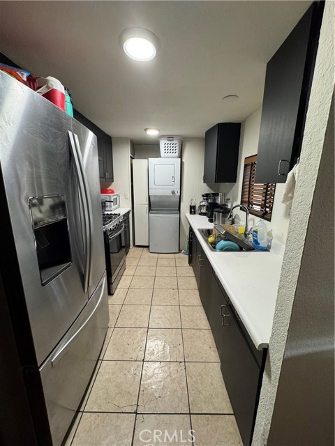 Detail Gallery Image 5 of 22 For 17225 Valley Bld #10,  Fontana,  CA 92335 - 3 Beds | 2 Baths