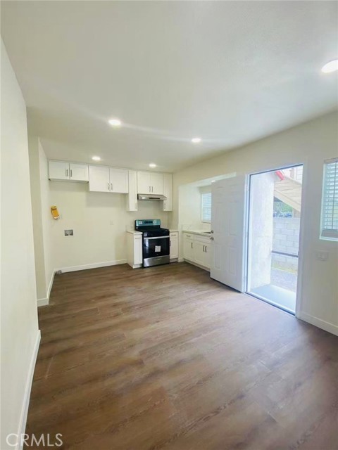 Detail Gallery Image 2 of 13 For 920 W Olive Ave #1,  Monrovia,  CA 91016 - 2 Beds | 1 Baths