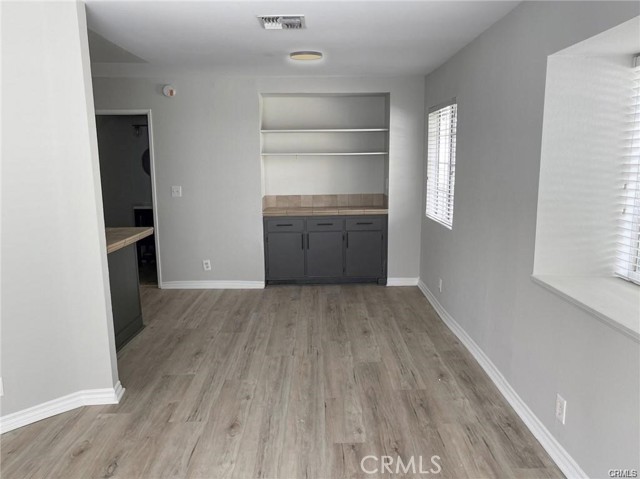 13750 Hubbard Street, Sylmar CA: https://media.crmls.org/medias/2ae0f131-abe3-46f2-8b06-befedb32d7a7.jpg