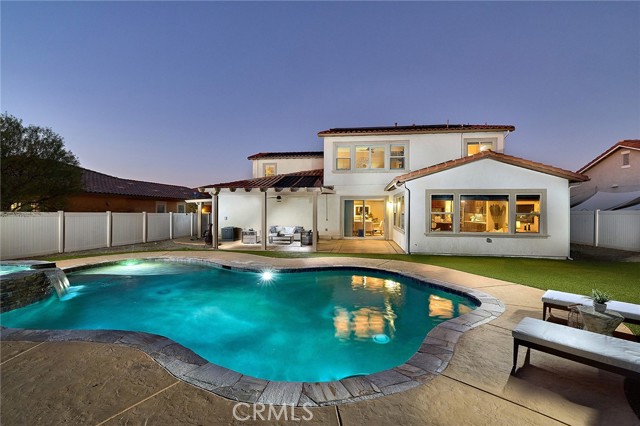 Detail Gallery Image 3 of 36 For 32591 Shadyview, Winchester,  CA 92596 - 5 Beds | 3/1 Baths