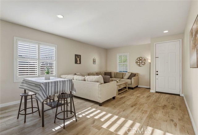 Detail Gallery Image 4 of 24 For 31679 Umbria, Winchester,  CA 92596 - 3 Beds | 2 Baths