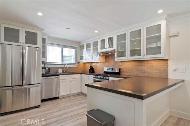 Detail Gallery Image 12 of 43 For 24136 Kittridge, West Hills,  CA 91307 - 5 Beds | 4/1 Baths