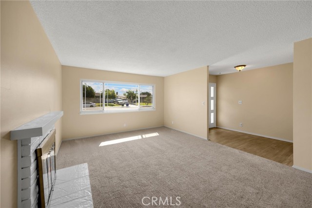917 N Fuchsia Avenue, Ontario CA: https://media.crmls.org/medias/2ae22283-ca20-43f5-9945-221d069f492e.jpg