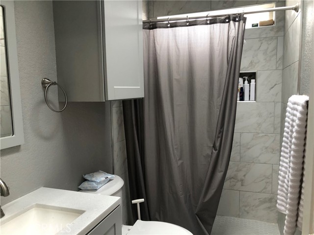 4901 Green River Road, Corona CA: https://media.crmls.org/medias/2ae30970-805a-4fd1-88f9-7fa10b2b860e.jpg