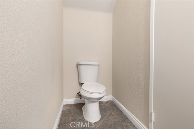 Detail Gallery Image 11 of 21 For 11384 Dronfield #36,  Pacoima,  CA 91331 - 3 Beds | 3 Baths